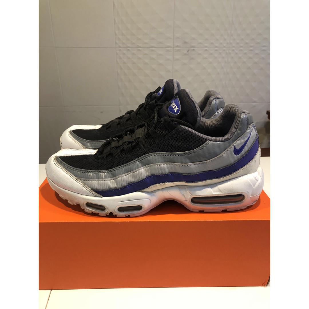 NIKE(ナイキ)の【28.0cm】NIKE AIRMAX95   メンズの靴/シューズ(スニーカー)の商品写真