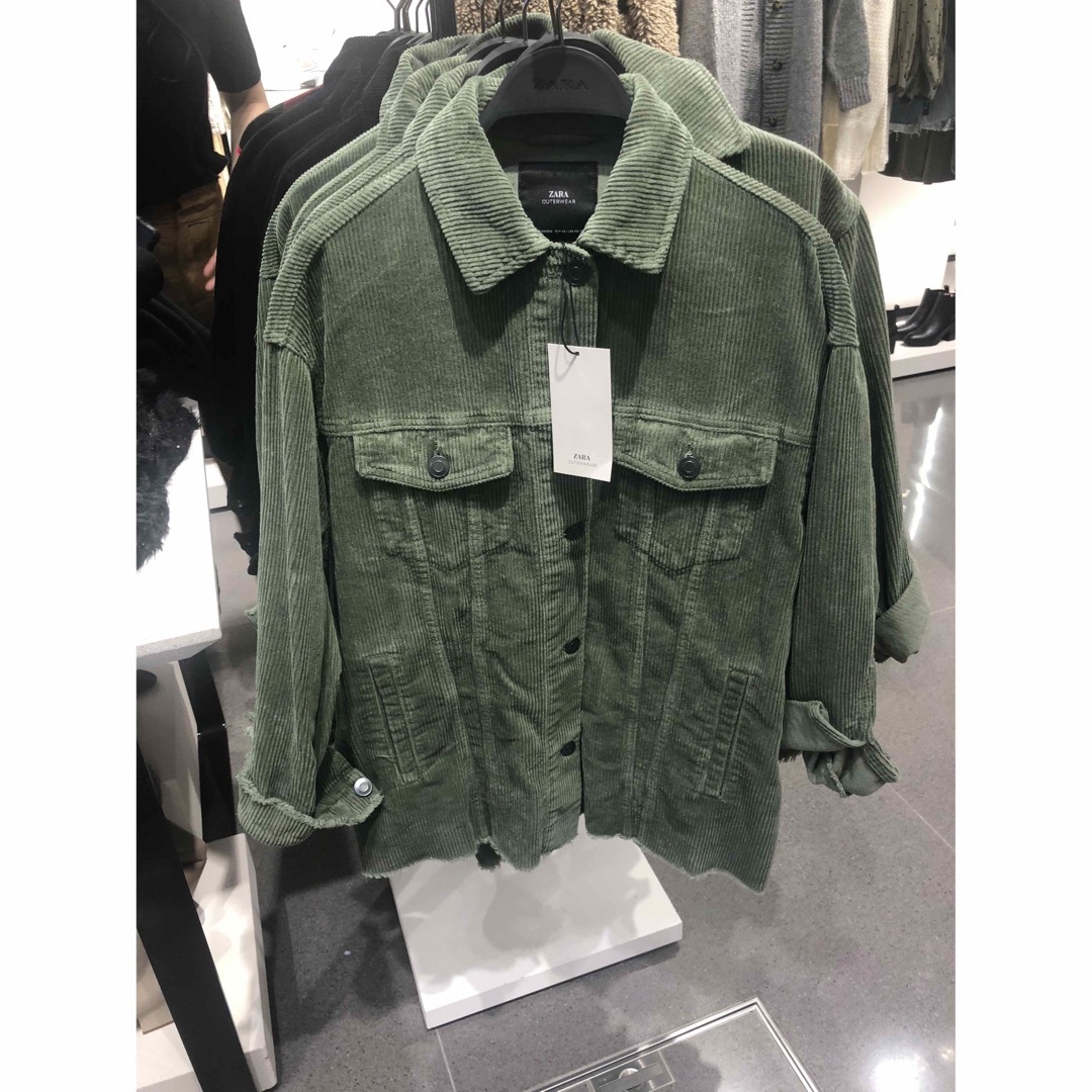 ZARA - ZARA コーデュロイジャケットの通販 by プロフィール読ん ZARA - ZARA コーデュロイジャケットの通販 by プロフィール読ん