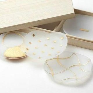 華やかで軽やかな箔　mamezara　toumei 豆皿　金箔　贈り物　お祝い(食器)