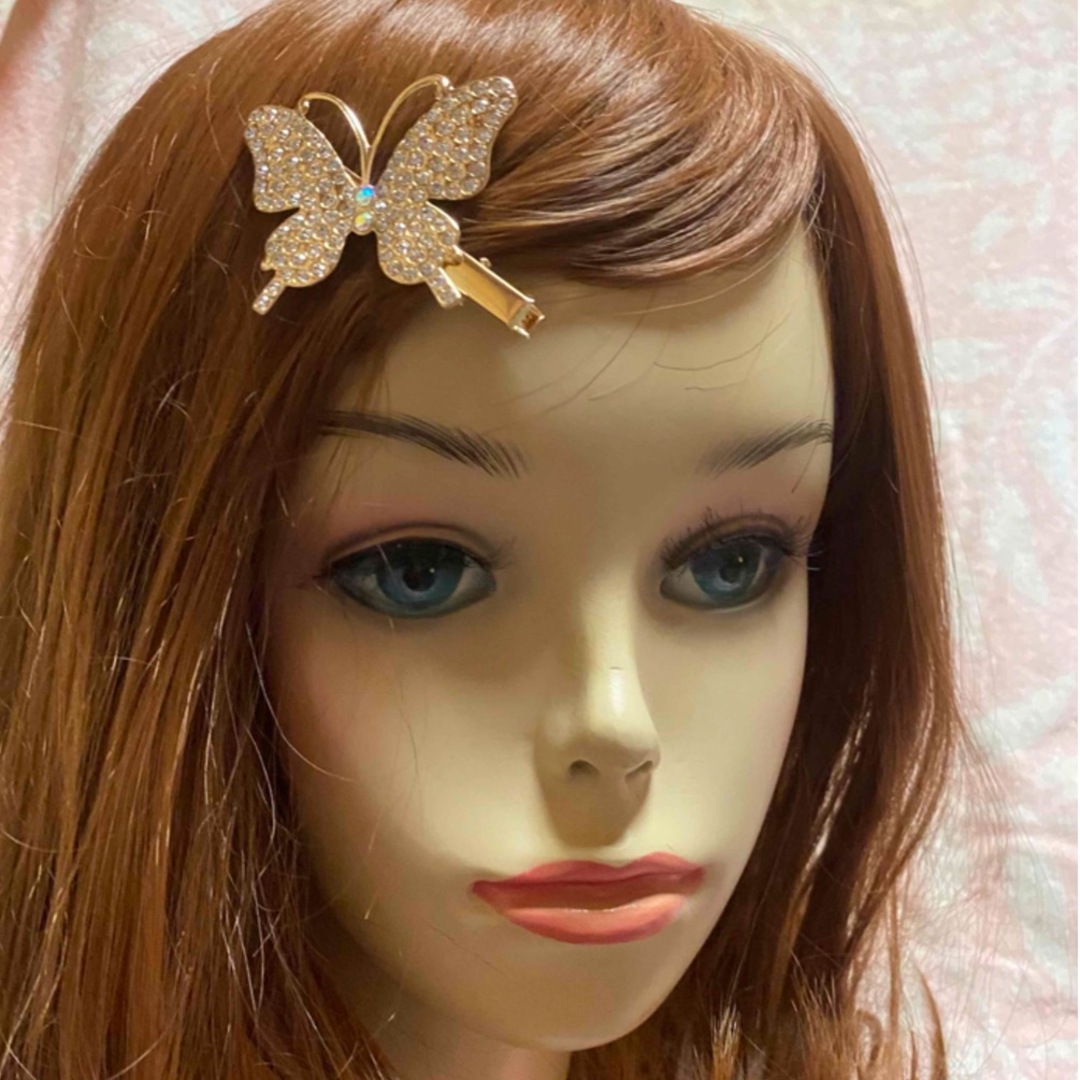 バタフライとお花のヘアアクセサリー2点 レディースのヘアアクセサリー(バレッタ/ヘアクリップ)の商品写真