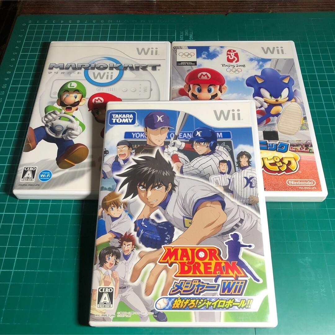 Wii(ウィー)のメジャーWiiとマリオ&ソニック北京とマリオカートWiiのセット エンタメ/ホビーのゲームソフト/ゲーム機本体(家庭用ゲームソフト)の商品写真