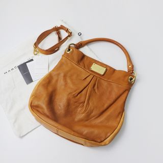 マークバイマークジェイコブス(MARC BY MARC JACOBS)のMARC BY MARC JACOBS マークバイマークジェイコブス RE-EDITION HILLIER HOBO BAG ホーボー バッグ【2400013461504】(トートバッグ)