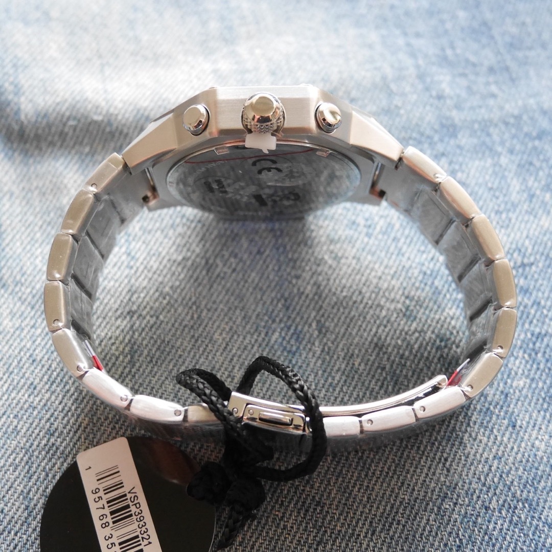 VERSUS(ヴェルサス)の【VERSACE】ヴェルサーチ ヴェルサス メンズ腕時計 シルバー メンズの時計(腕時計(アナログ))の商品写真