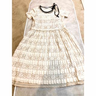 レッドヴァレンティノ(RED VALENTINO)の極美品　RED VALENTINOの総レースワンピース　大きいサイズ　(ひざ丈ワンピース)