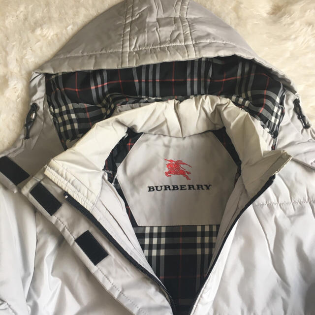 BURBERRY(バーバリー)のバーバリーburberrysフード取り外しチェック柄キルティングロングコート レディースのジャケット/アウター(ロングコート)の商品写真