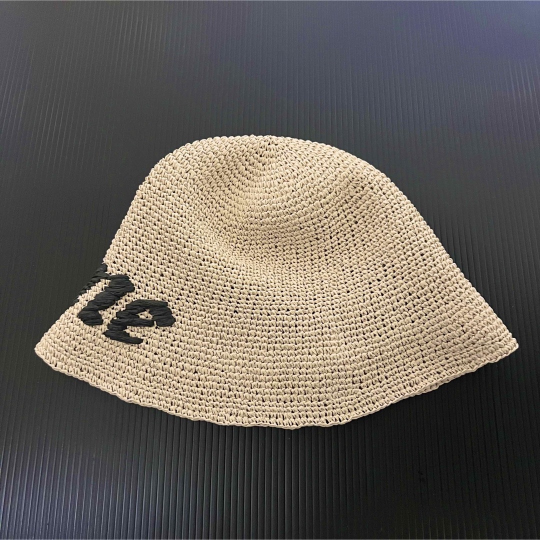 Supreme - 最終値下げ Supreme Old English Straw Crusherの通販 by ...