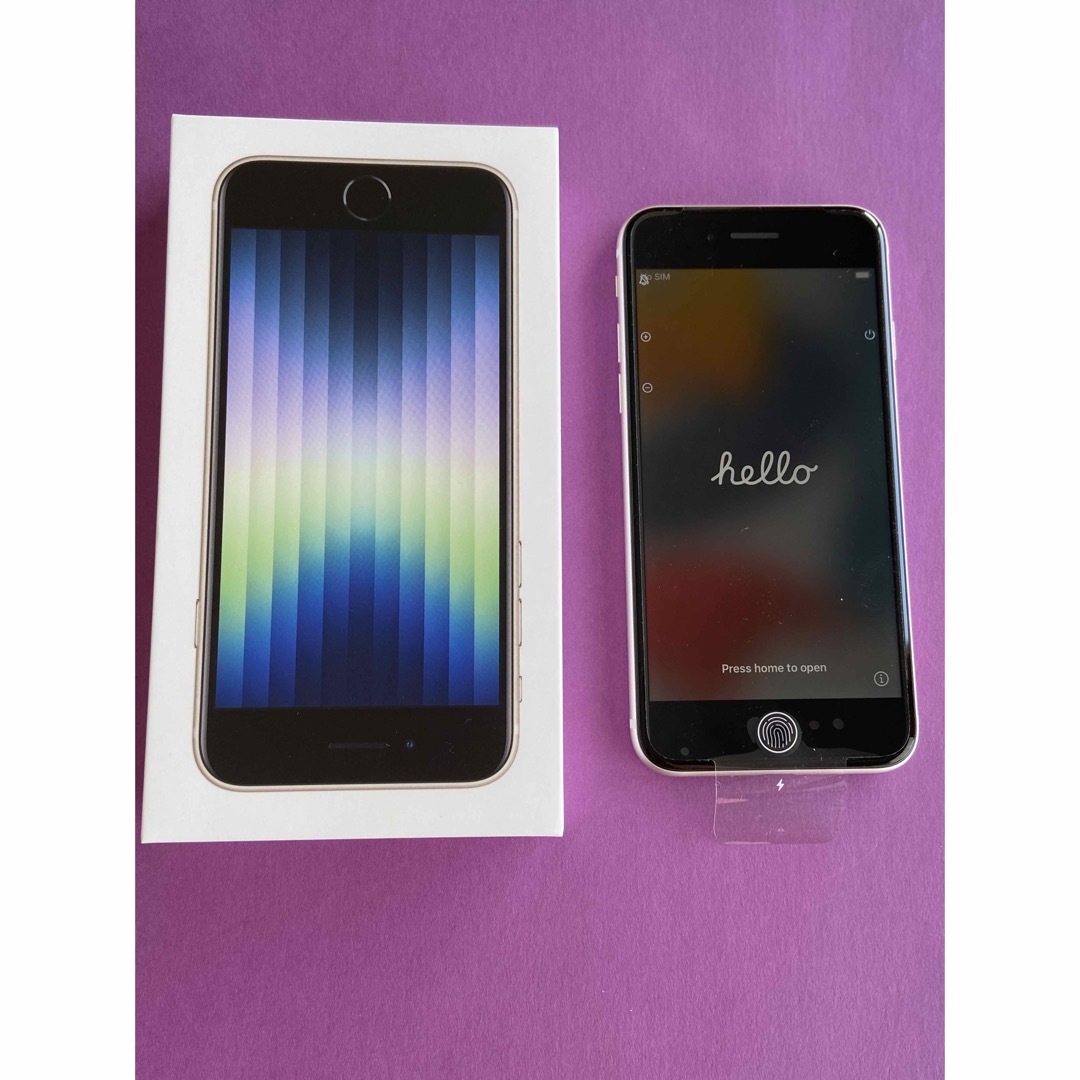 iPhone(アイフォーン)のiPhone SE3（第3世代）64GB スターライト(ホワイト) スマホ/家電/カメラのスマートフォン/携帯電話(スマートフォン本体)の商品写真