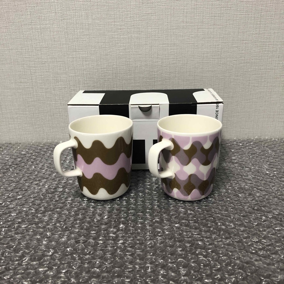 marimekko(マリメッコ)のマリメッコ ロッキ ペルゴラ マグ 250ml  ブラウン　パープルピンク インテリア/住まい/日用品のキッチン/食器(食器)の商品写真