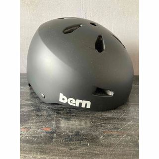 バーン(bern)の【値下げしました】　BERN MACON  バーンヘルメットMサイズ　(その他)