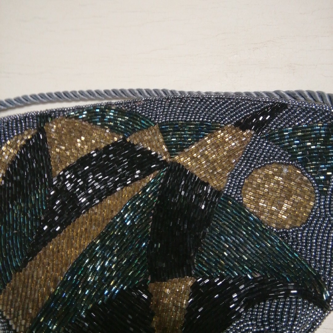 お値下げ手作りビーズ刺繍バッグ レディースのバッグ(ハンドバッグ)の商品写真