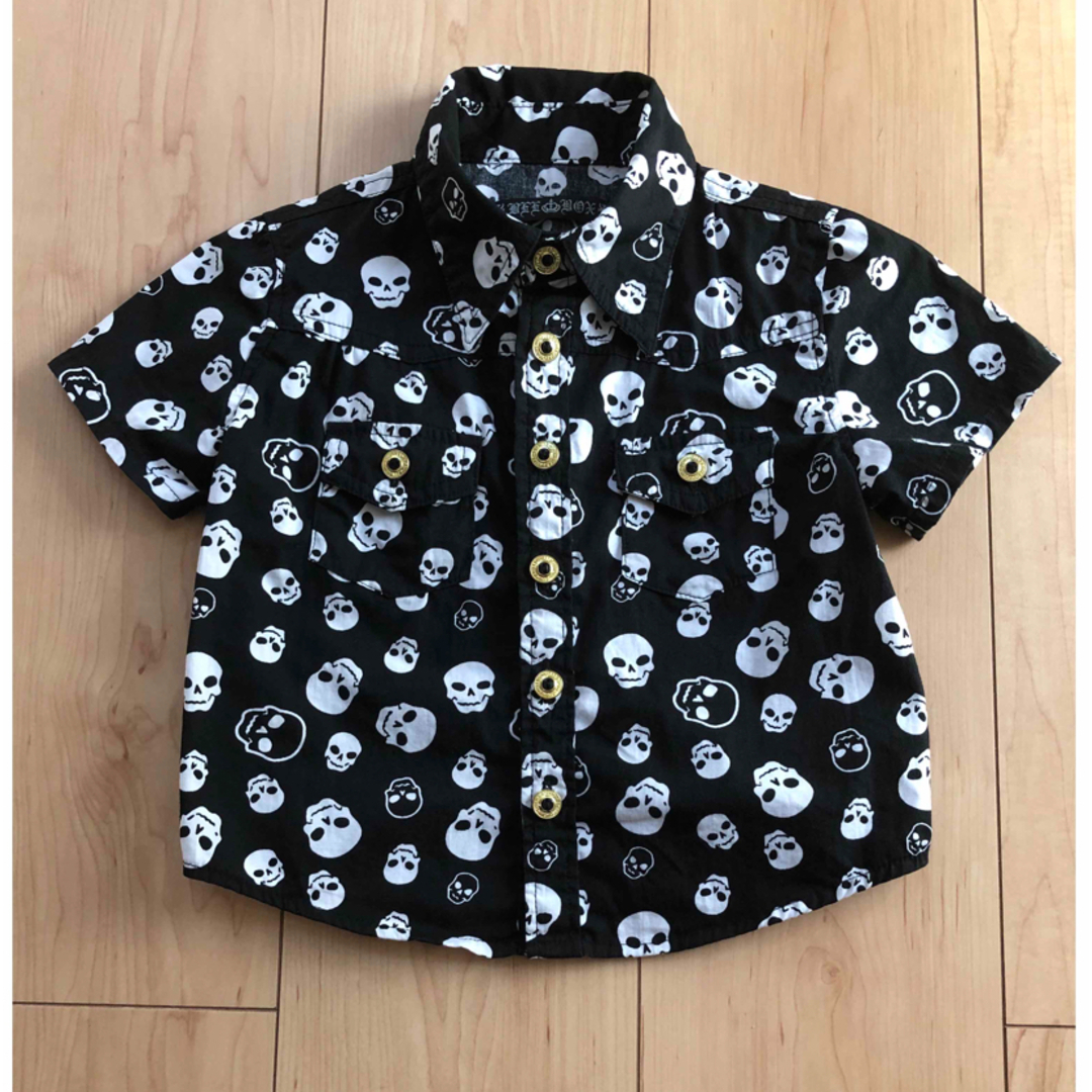 子供　ベビー　半袖　シャツ　95cm  ドクロ柄 キッズ/ベビー/マタニティのキッズ服男の子用(90cm~)(Tシャツ/カットソー)の商品写真