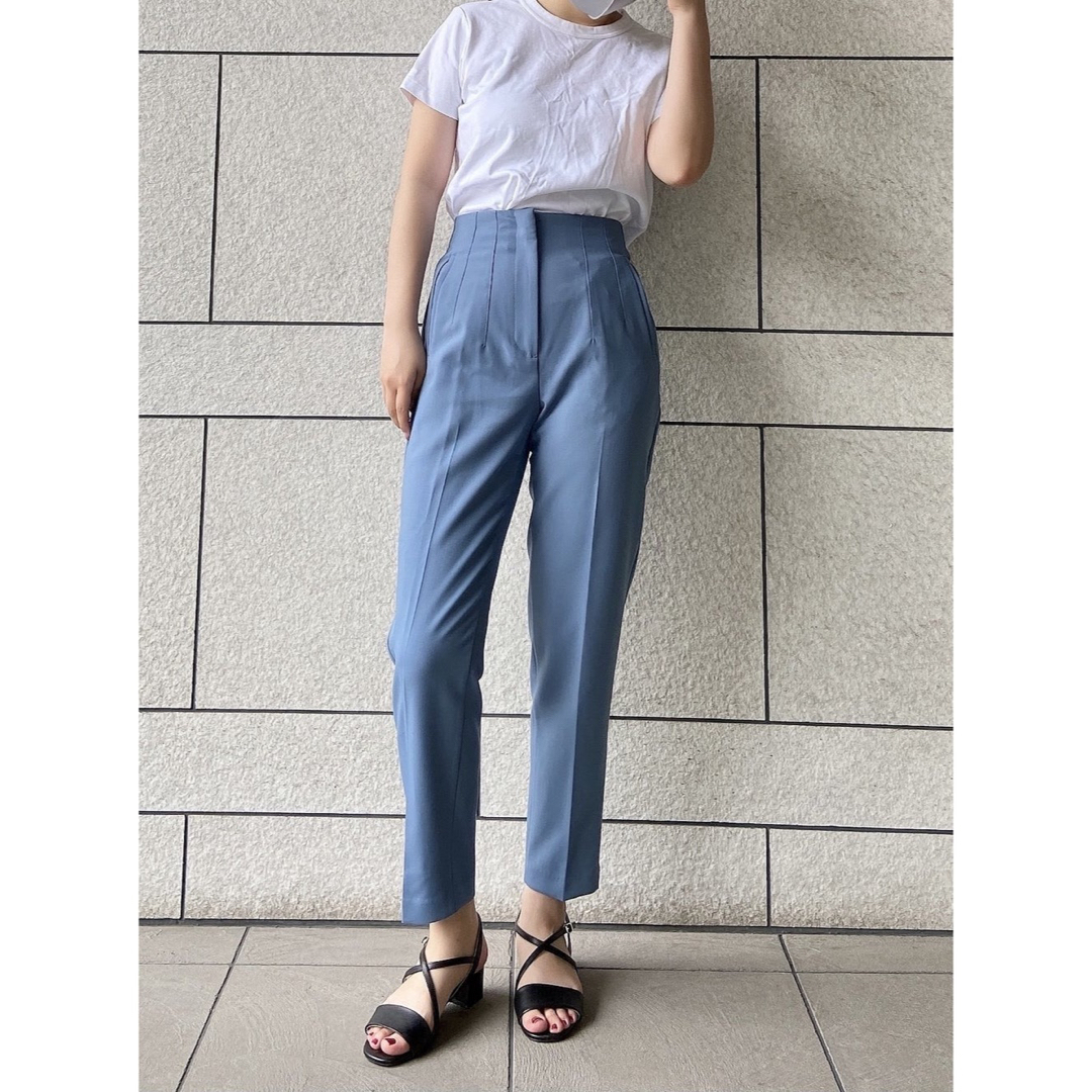 ZARA ハイウエストテーパードパンツ - クロップドパンツ