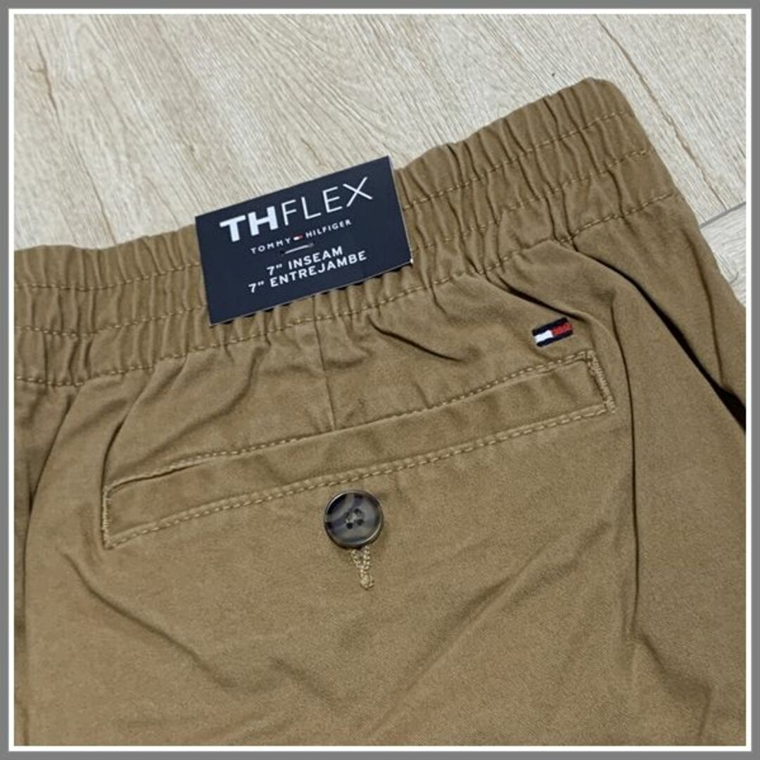 TOMMY HILFIGER(トミーヒルフィガー)のTHEO 7in SHORT　チノ素材のショートパンツ ブラウン　Lサイズ メンズのパンツ(ショートパンツ)の商品写真