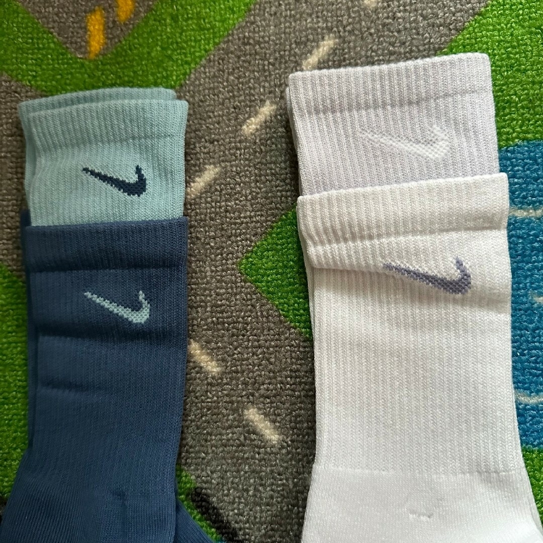 NIKE(ナイキ)のnike 靴下　ソックス　Ｌ メンズのレッグウェア(ソックス)の商品写真