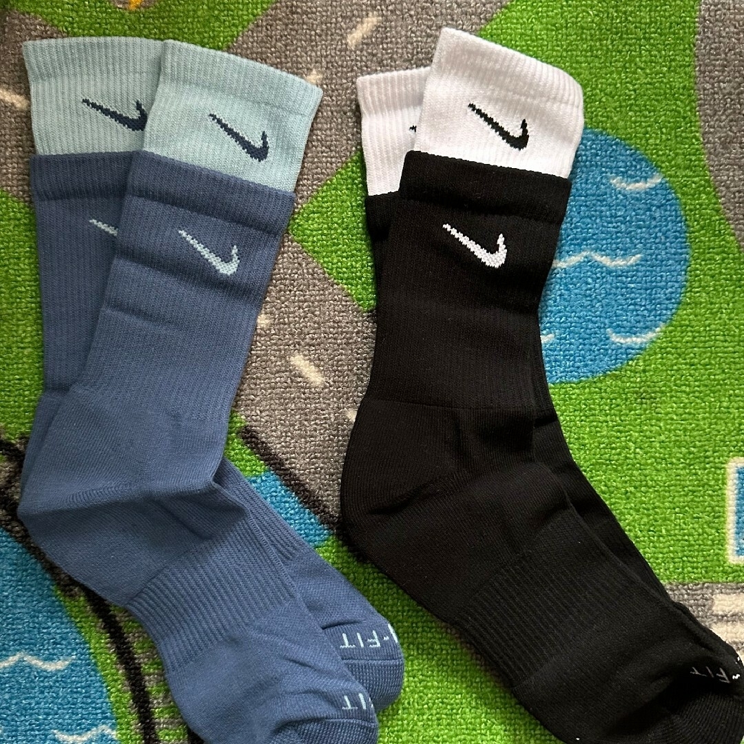 NIKE(ナイキ)のnike 靴下　ソックス　Ｌ メンズのレッグウェア(ソックス)の商品写真