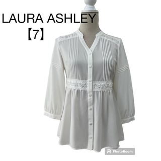 ローラアシュレイ(LAURA ASHLEY)の美品♪LAURA ASHLEY ローラアシュレイ　刺繍ブラウス　スキッパー　7号(シャツ/ブラウス(長袖/七分))