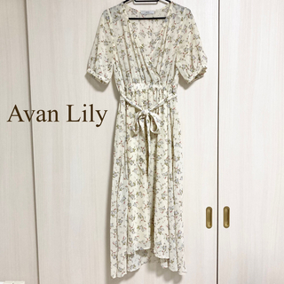 Avan Lily - 小花柄ワンピース