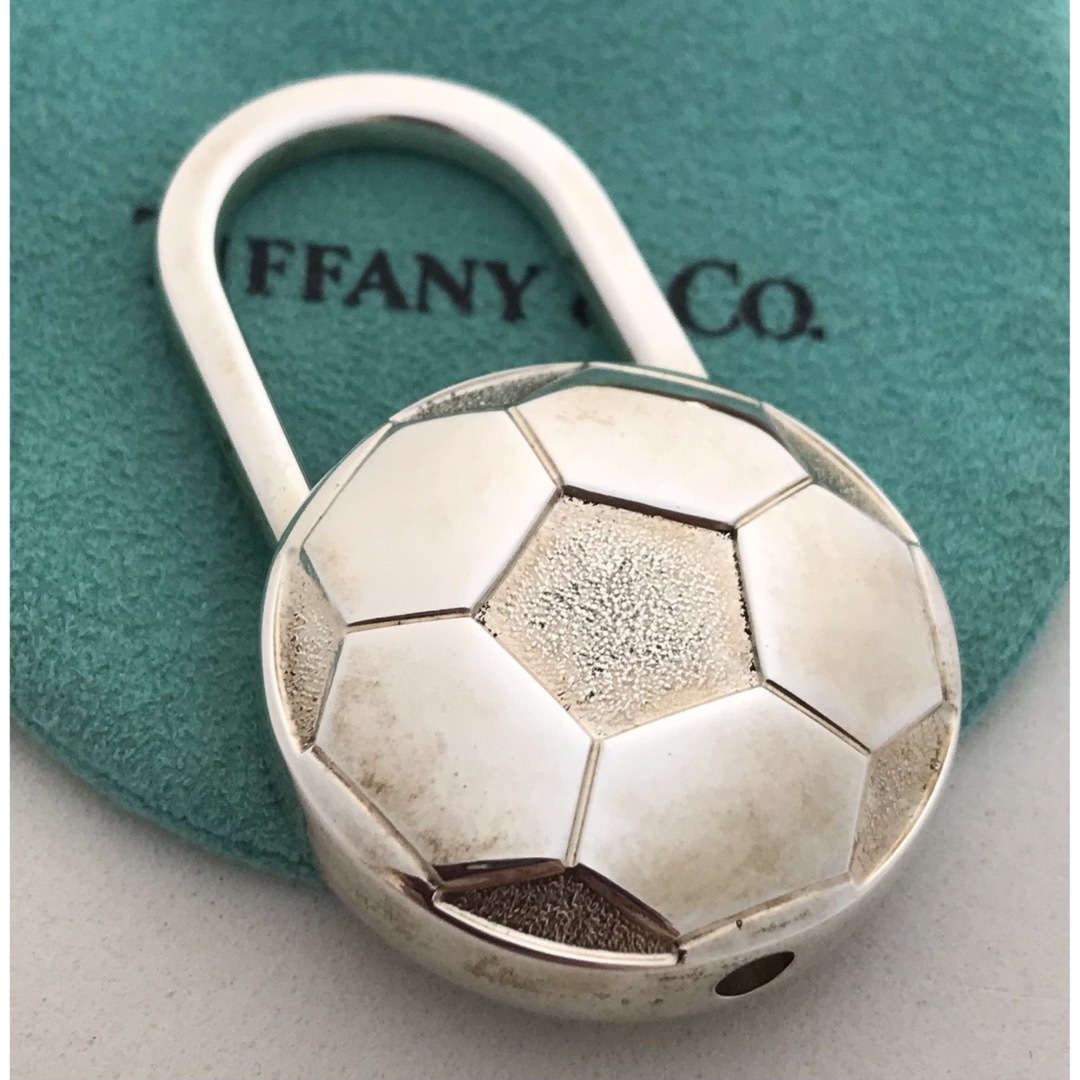 Tiffany & Co.(ティファニー)のTiffany サッカーボール キーリング希少 メンズのファッション小物(キーホルダー)の商品写真