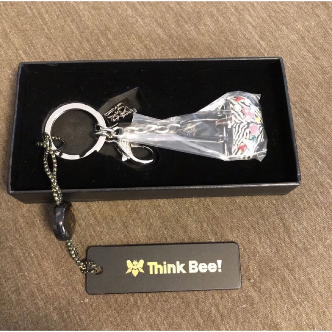 Think Bee!(シンクビー)のThinkBee！ キーホルダー  パンキッシュゼブラ レディースのファッション小物(キーホルダー)の商品写真