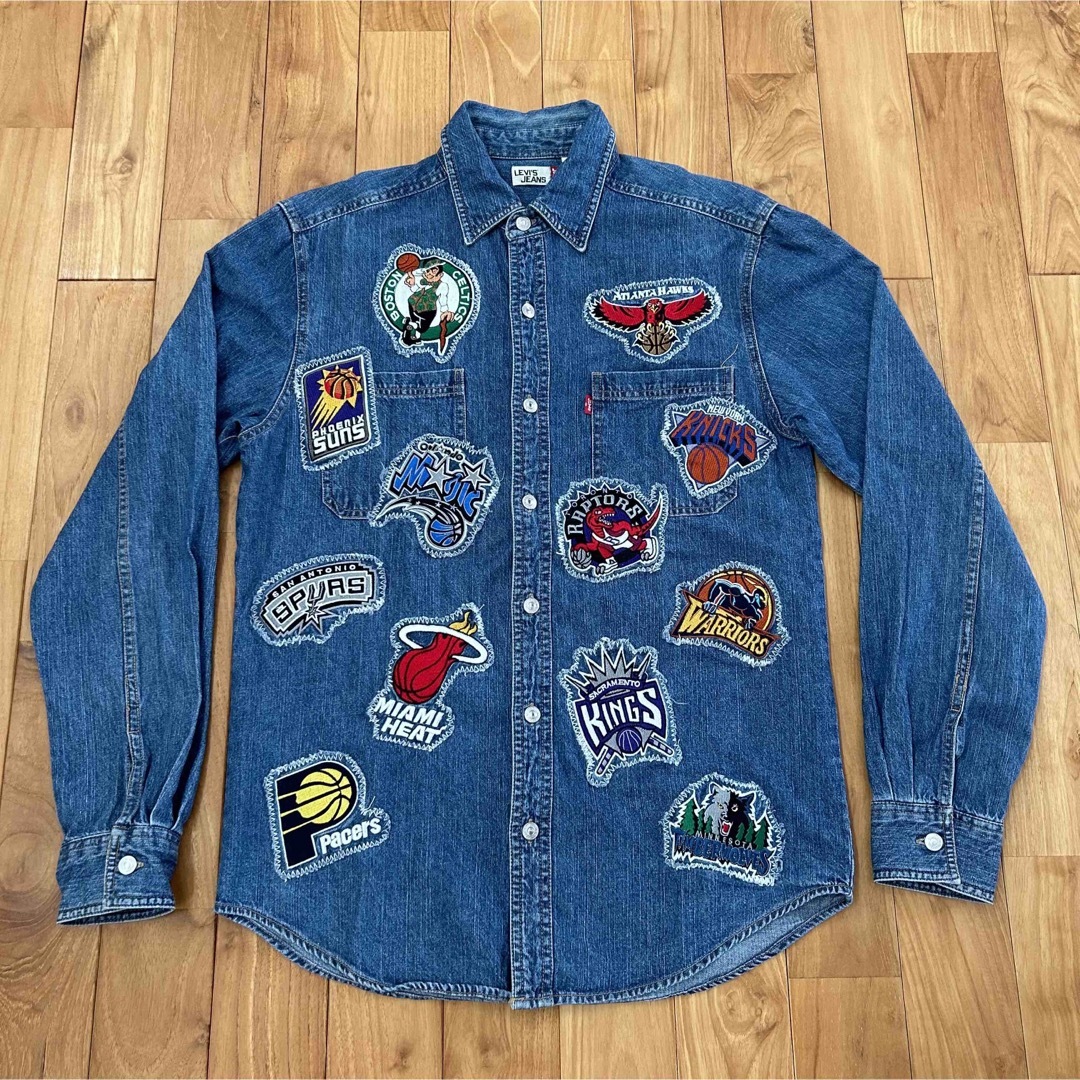 Levis NBA ワッペン　デニムシャツ