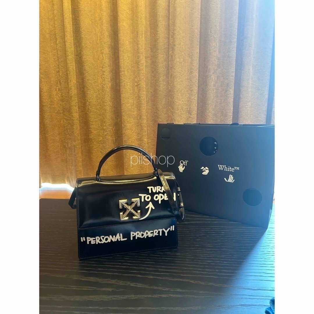 オフホワイト OFF-WHITE バッグ ショルダーバッグ 限定 黒 オフホワイト OFF-WHITE バッグ ショルダーバッグ 限定 黒