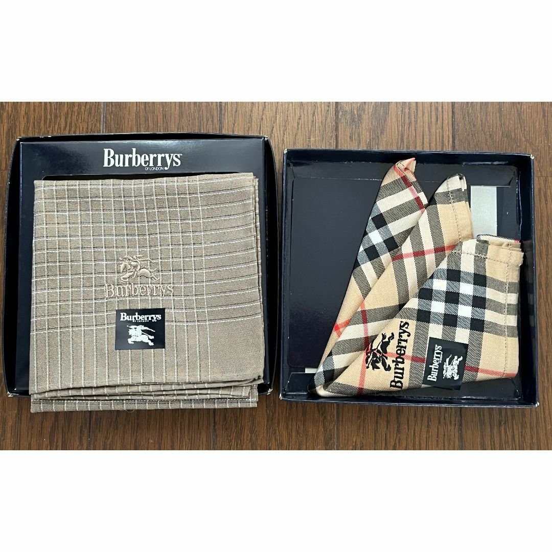 BURBERRY(バーバリー)の【新品・未使用】バーバリー　ハンカチ（メンズ用）2枚組　＊箱無し御送付 メンズのファッション小物(ハンカチ/ポケットチーフ)の商品写真