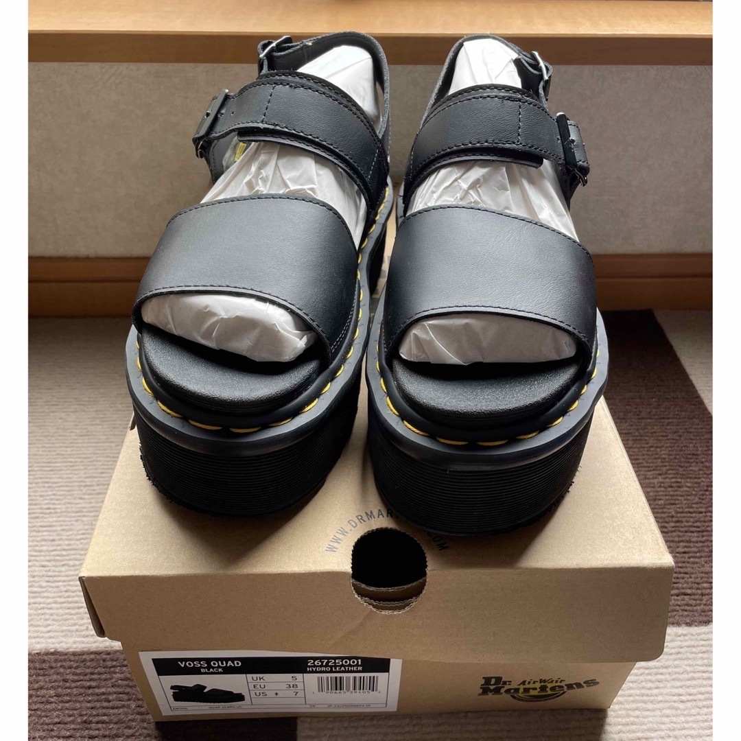 Dr.Martens(ドクターマーチン)の【ドクターマーチン】VOSS QUAD レディースの靴/シューズ(サンダル)の商品写真