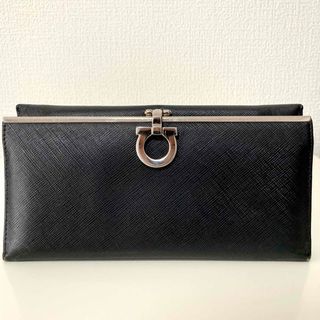 サルヴァトーレフェラガモ(Salvatore Ferragamo)のサルヴァトーレフェラガモ　長財布　黒　ブラック(財布)