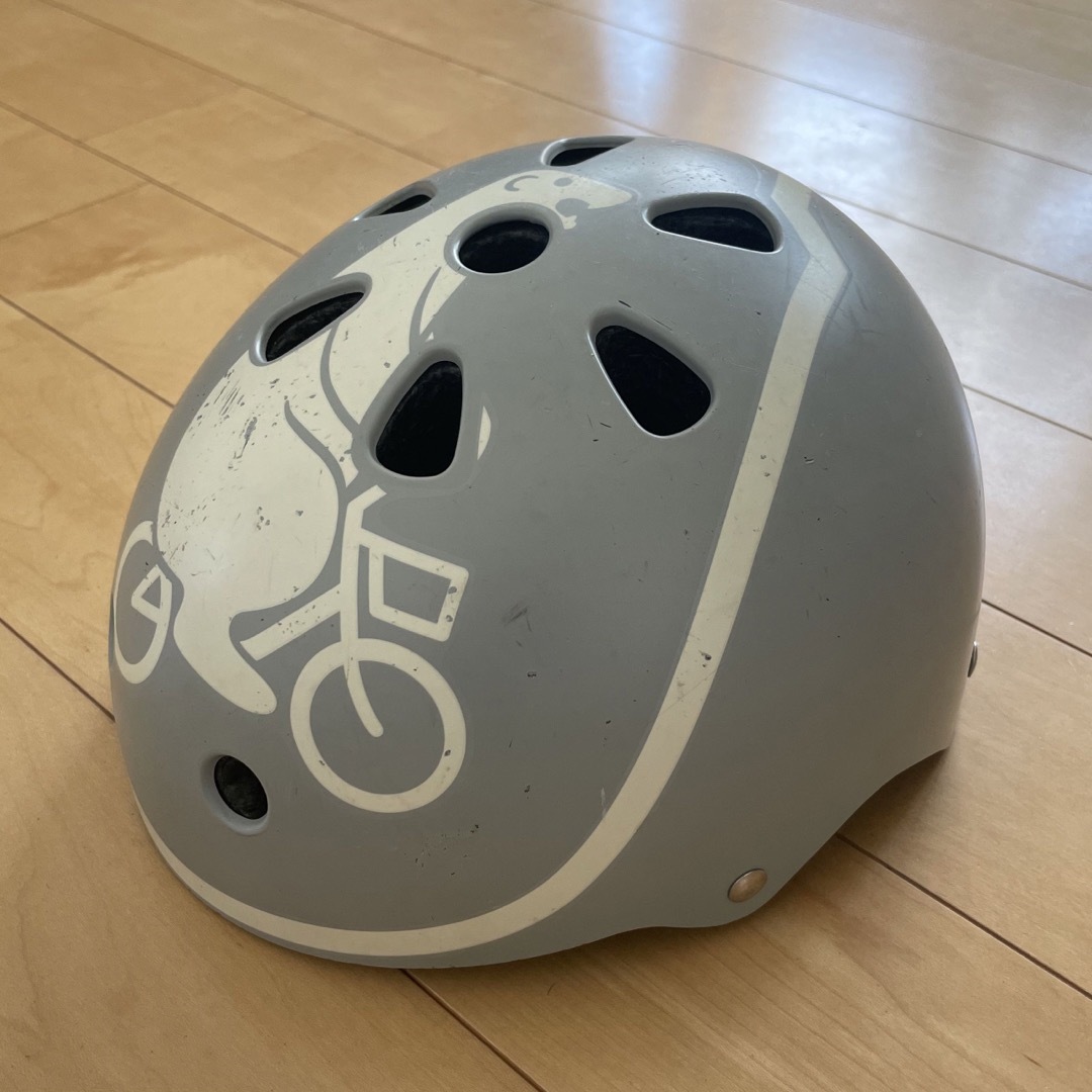 BRIDGESTONE bikkeキッズヘルメット グレー サイズ46-52cmの通販 by なお|ブリヂストンならラクマ bikkeヘルメット サイズ46-52cm
