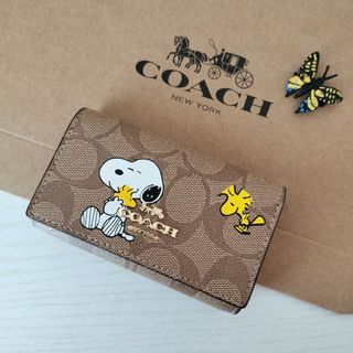 コーチ(COACH) スヌーピーの通販 2,000点以上 | コーチを買うならラクマ