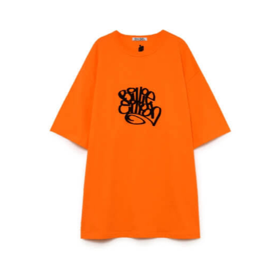 SNIDEL(スナイデル)の【新品】snidel Billie Eilish ビリーアイリッシュ Tシャツ レディースのトップス(Tシャツ(半袖/袖なし))の商品写真