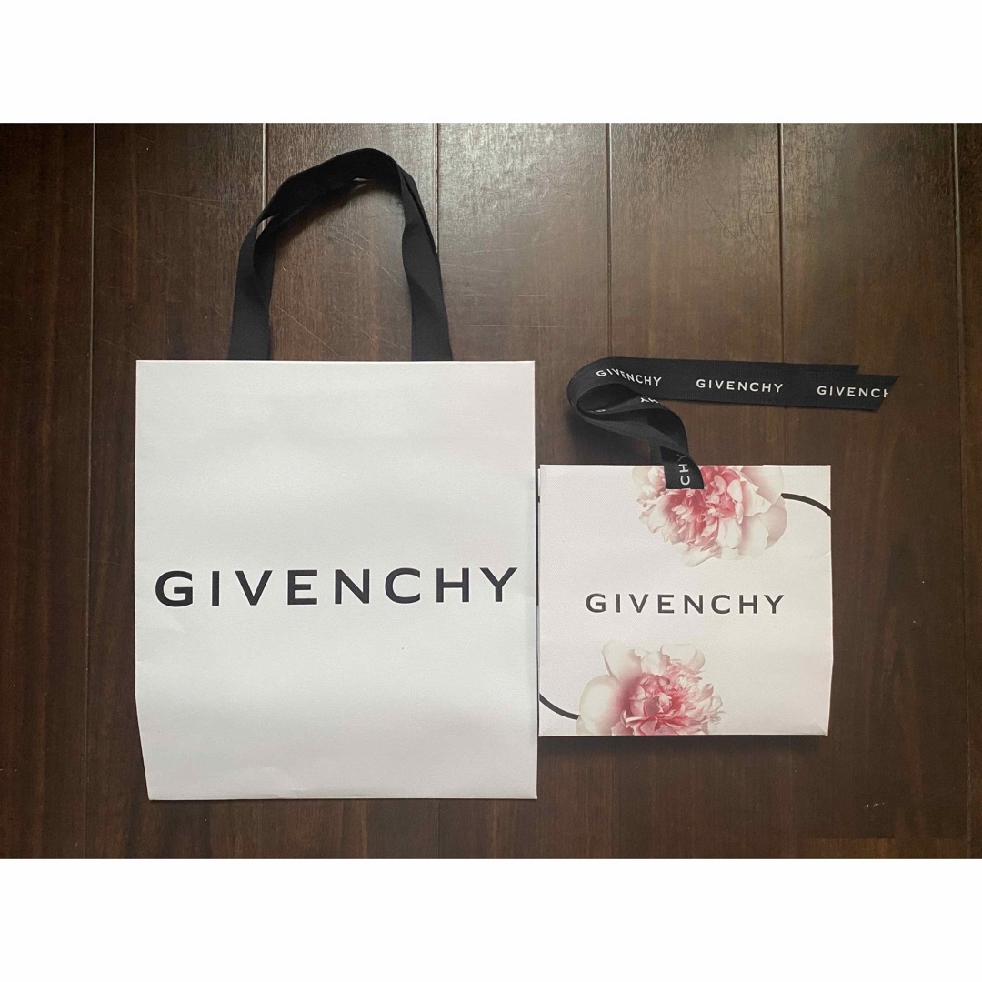 GIVENCHY(ジバンシィ)のGIVENCHY ショップバッグ サンプル付き レディースのバッグ(ショップ袋)の商品写真