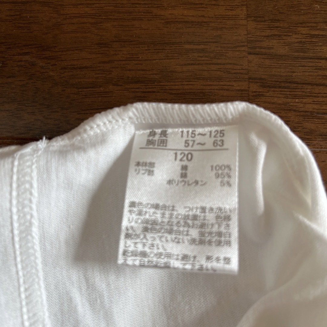 NIKE(ナイキ)のNIKE 無地Tシャツ 120 キッズ/ベビー/マタニティのキッズ服男の子用(90cm~)(Tシャツ/カットソー)の商品写真