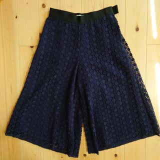 ミュベールワーク(MUVEIL WORK)のMUVEIL WORK レースキュロットパンツ(キュロット)