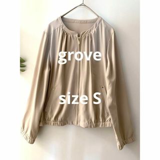 グローブ(grove)のgrove ノーカラージャケット 春夏 ライトベージュ(ノーカラージャケット)