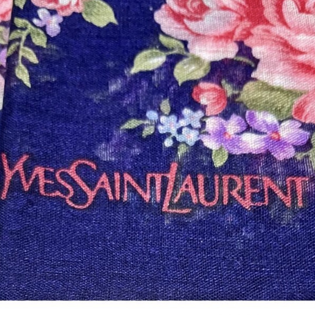 Yves Saint Laurent(イヴサンローラン)の新品❤️サンローラン ハンカチ レディースのファッション小物(ハンカチ)の商品写真