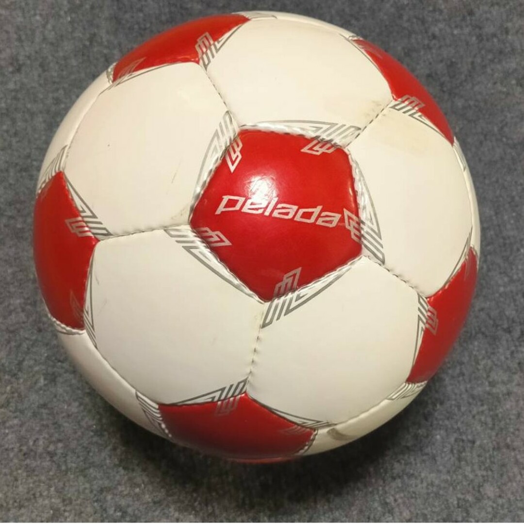 ペレーダ3000 4号球 スポーツ/アウトドアのサッカー/フットサル(ボール)の商品写真