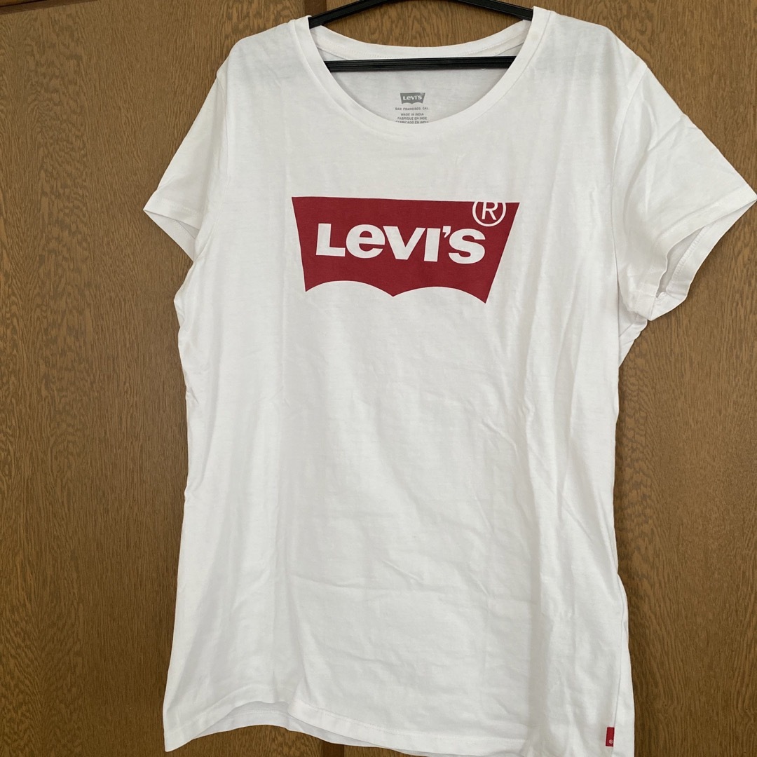 Levi's(リーバイス)のLevi's Tシャツ レディースのトップス(シャツ/ブラウス(半袖/袖なし))の商品写真