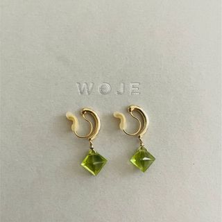 woje ヲジェ★ペリドット★イヤリング　ノンホールピアス(イヤリング)