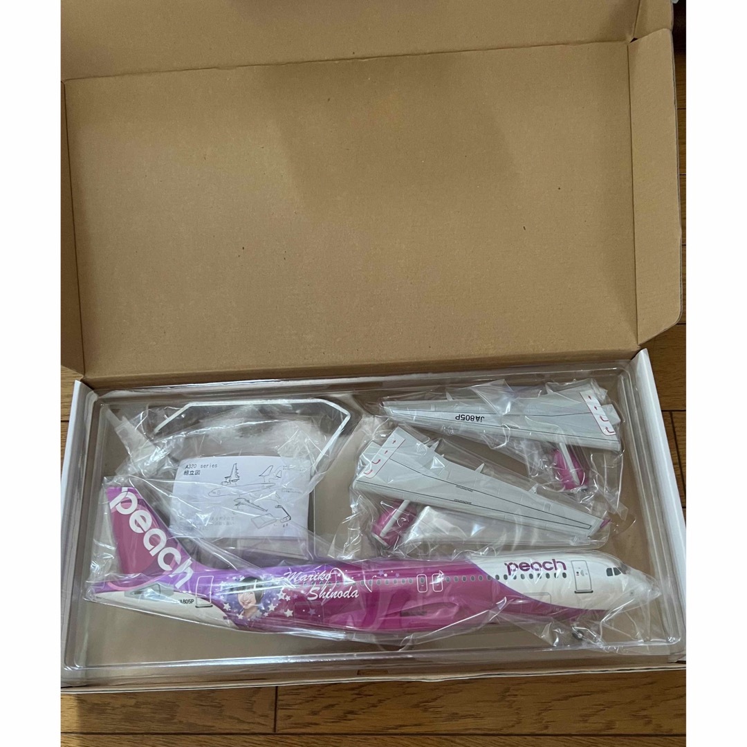 ピーチ Mariko jet 1:100 エアバス A320 未使用品の通販 by かすがさん ピーチ Mariko jet 1:100 エアバス A320 未使用品の通販 by かすがさん