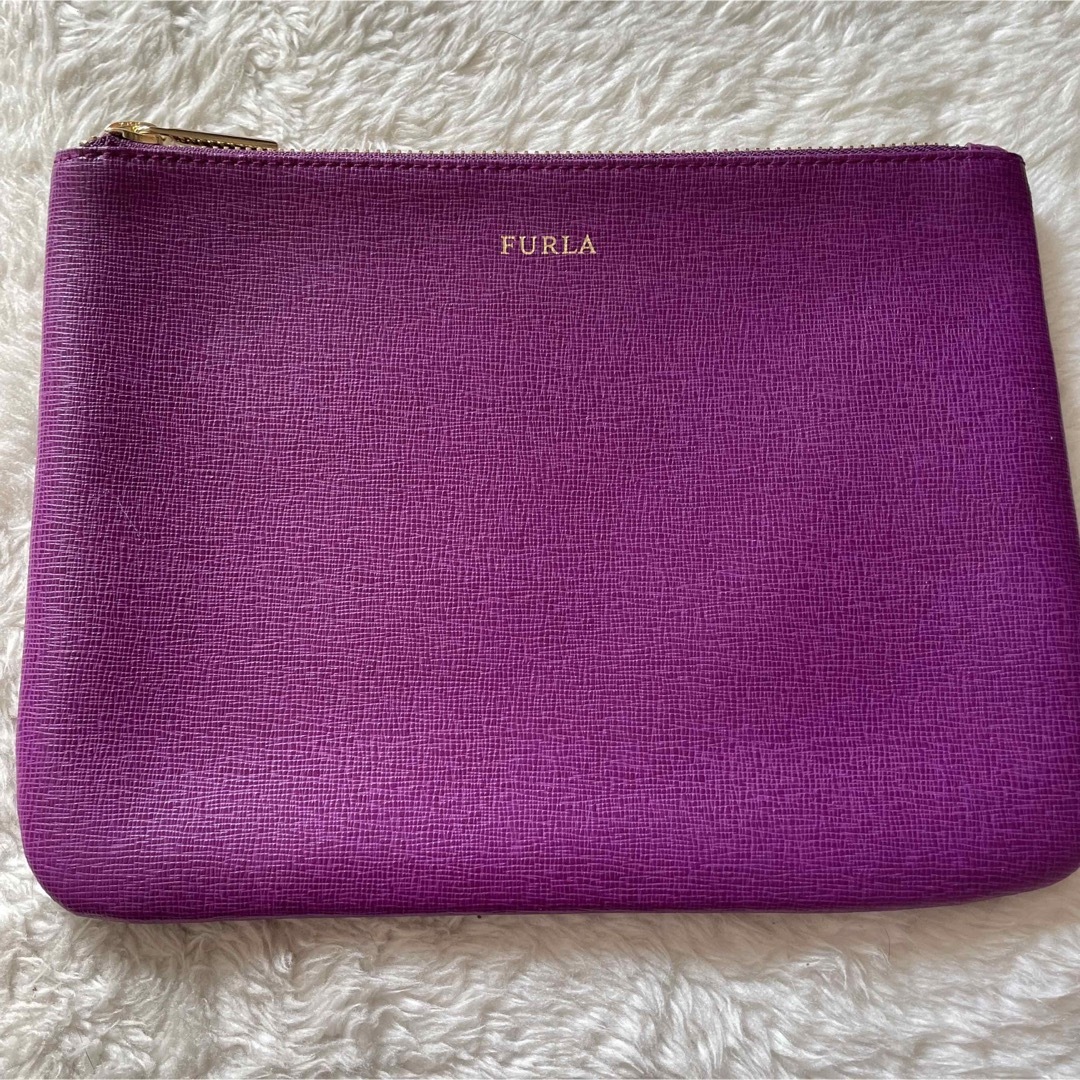 Furla(フルラ)の未使用　FURLA フルラ　フラット　ポーチ　3点セット レディースのファッション小物(ポーチ)の商品写真