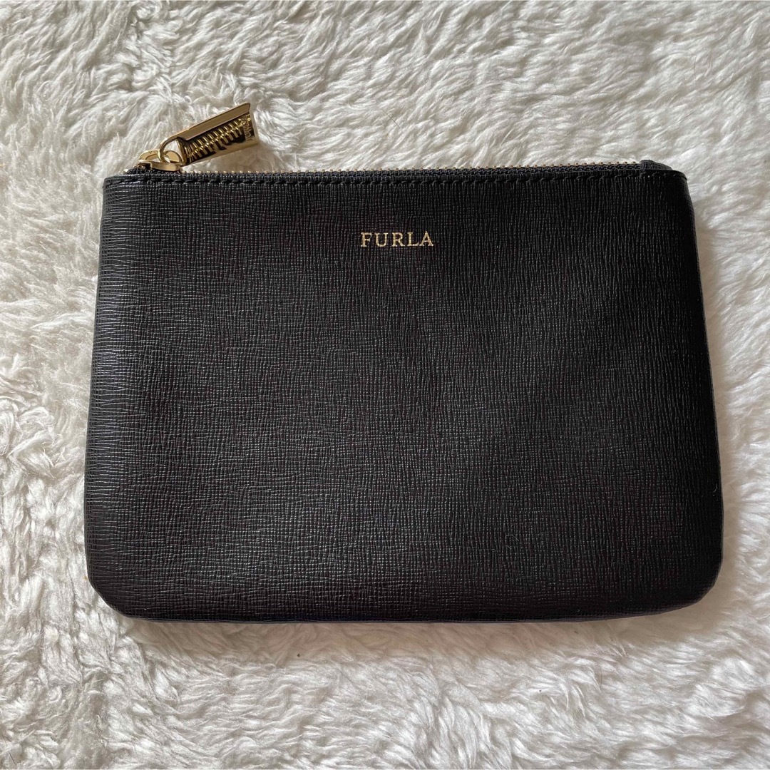 Furla(フルラ)の未使用　FURLA フルラ　フラット　ポーチ　3点セット レディースのファッション小物(ポーチ)の商品写真