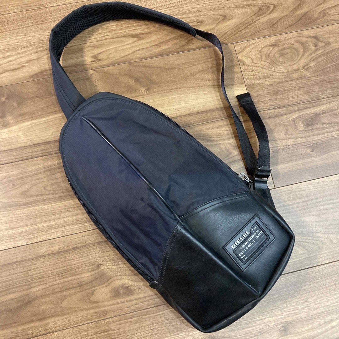 美品】DIESEL ディーゼル ボディーバッグ ナイロン×レザー ブラック