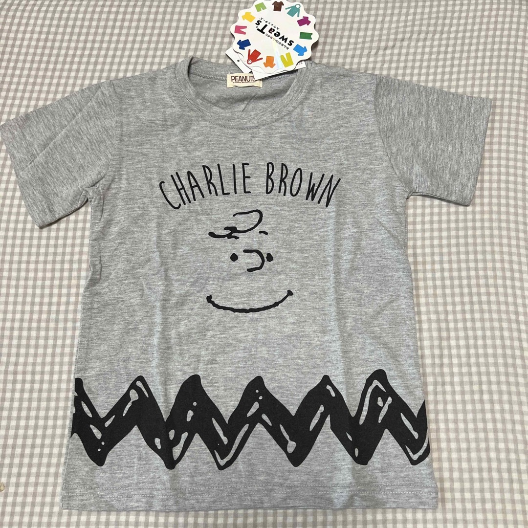 PEANUTS(ピーナッツ)のTシャツ　スヌーピー キッズ/ベビー/マタニティのキッズ服男の子用(90cm~)(Tシャツ/カットソー)の商品写真