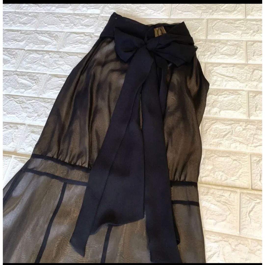 UNITED ARROWS(ユナイテッドアローズ)の一度着用のみ　M ユナイテッドアローズ　ブラック　上品な透け感フォーマルドレス レディースのフォーマル/ドレス(ミディアムドレス)の商品写真