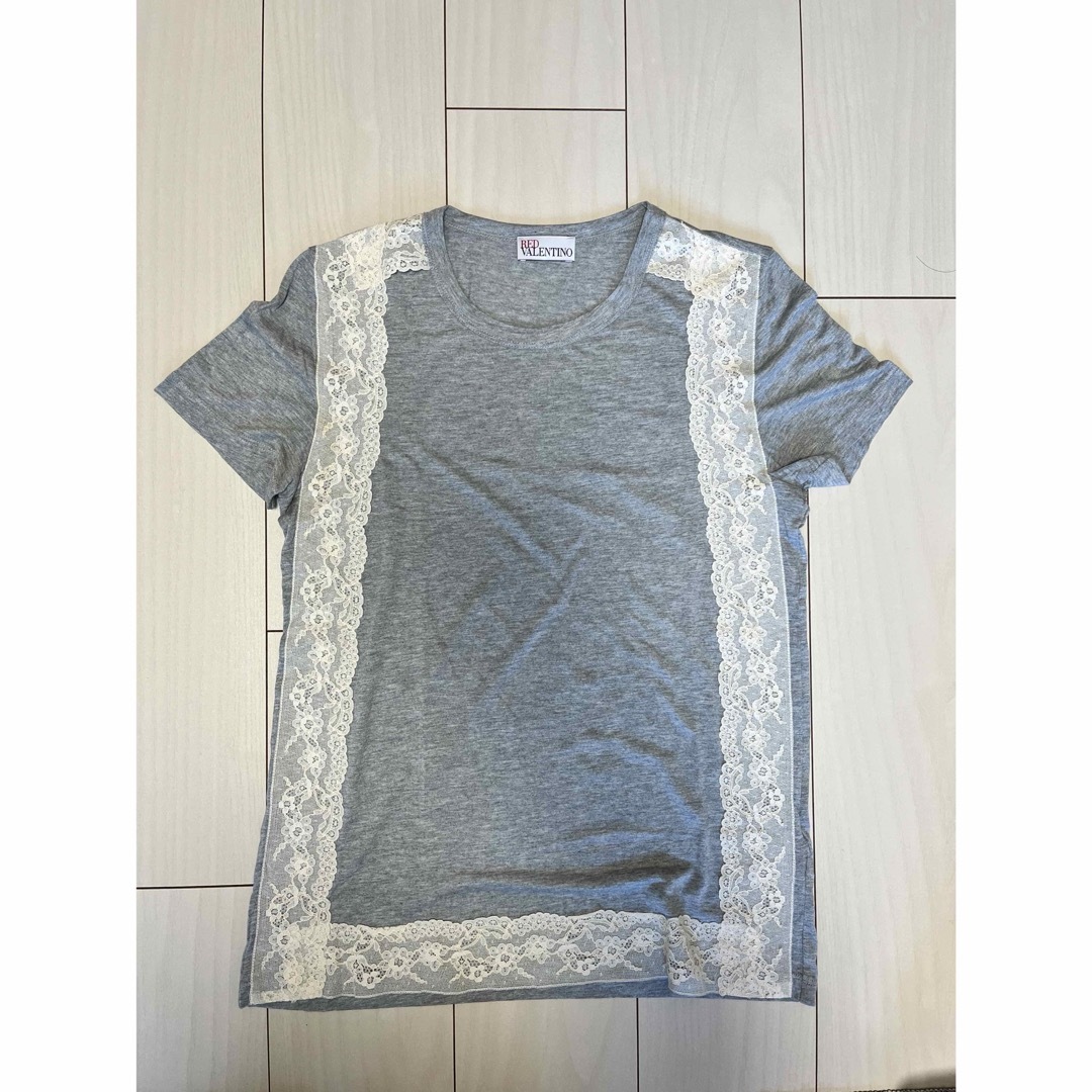 RED VALENTINO(レッドヴァレンティノ)のGWセール⭐️RED VALENTINO レースTシャツ レディースのトップス(Tシャツ(半袖/袖なし))の商品写真