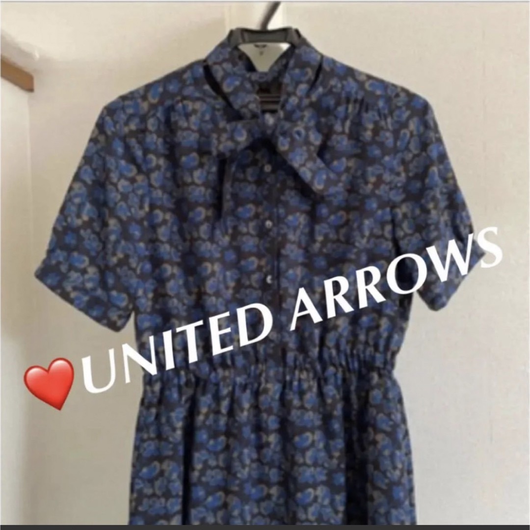 UNITED ARROWS(ユナイテッドアローズ)のユナイテッドアローズ　ボウタイ付きワンピース レディースのワンピース(ひざ丈ワンピース)の商品写真