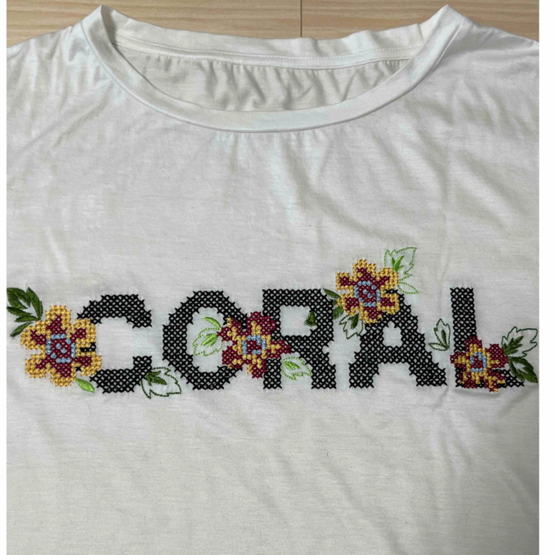 GRACE CONTINENTAL(グレースコンチネンタル)の【GRACE CONTINENTAL】刺繍 Tシャツ♡  レディースのトップス(Tシャツ(半袖/袖なし))の商品写真