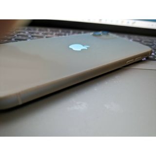 iPhone 11 ホワイト 64GB SIMフリーの通販 by あるる's shop|ラクマ