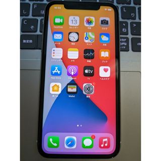 iPhone 11 ホワイト 64GB SIMフリーの通販 by あるる's shop｜ラクマ